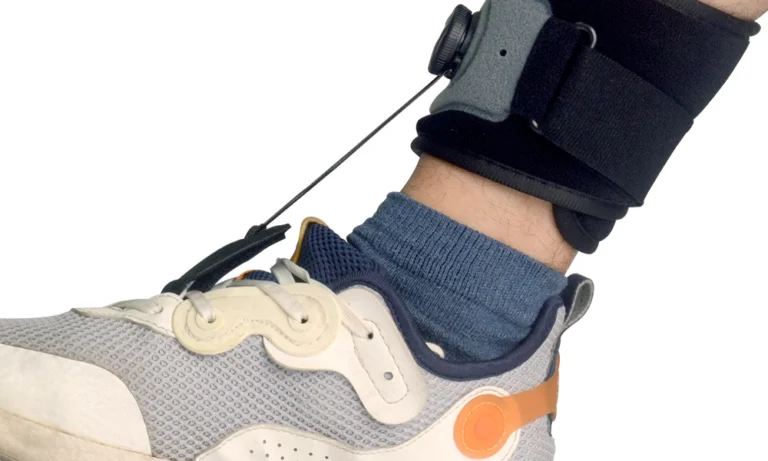 Drop Foot Brace AFO Support Strap – Universal Elevator for Stroke Recovery, Hemiplegia & Poliomyelitis | Stroke Lyfe™ Mobility Series