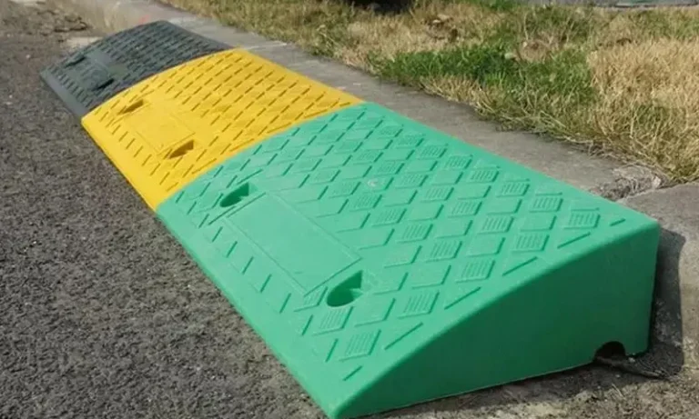 Car Threshold Ramp Plastic Portable Curb Ramp With Textured Surface For 6-8CM Height Steps For Driveway Loading Dock Sidewalk