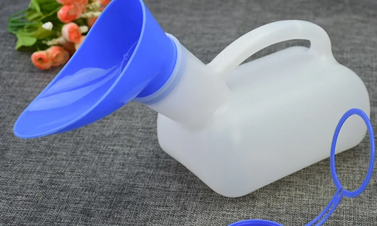 Portable Car Urinal Mobile Plastic Toilet Aid Bottle Hospital Care for Men Women Travel Camping Hiking Journey Suppllies