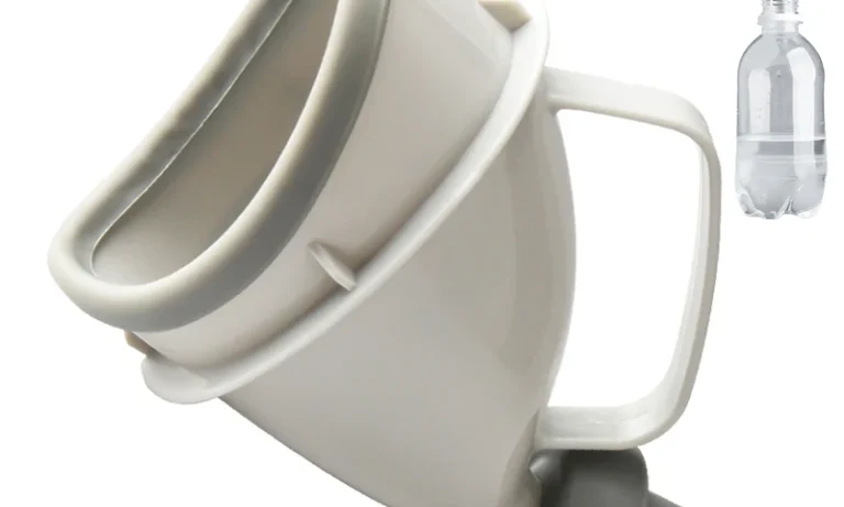 Portable Urine Toilet Aid For Man Woman Children Car Travel Outdoor Adult Urinals Potty Funnel Peeing Camping Emergency Toilet