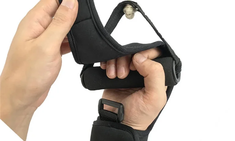 High Quality Auxiliary Fixed Gloves Rehabilitation Training Tool Hand Fist Finger Gloves For Stroke Hemiplegia Patient
